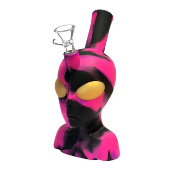 Bong en silicone souple rose en forme de tête d’alien. Conception résistante aux chocs, parfait pour les amateurs de CBD et d’accessoires décalés.